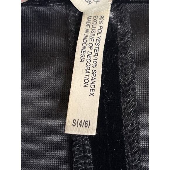 White Stag Black Velvet Embroidered Floral Collar Front Button Blazer Women's Sm - Picture 7 of 7